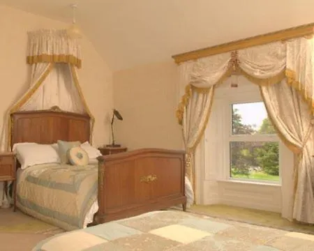 The Castle Country House B&B 5*