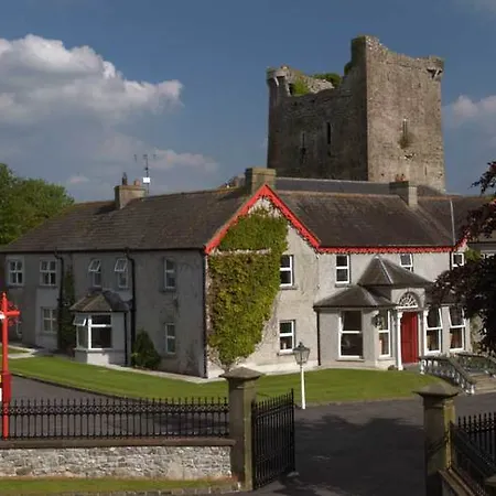 The Castle Country House B&B