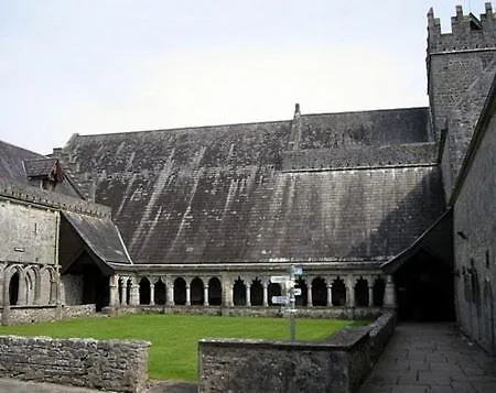 The Castle Country House B&B Thurles