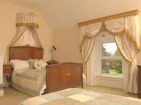 The Castle Country House B&B 5*