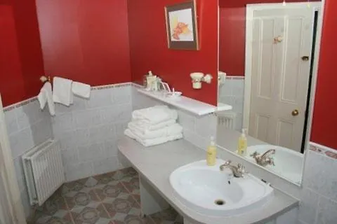 The Castle Country House B&B Frühstückspension 5*