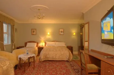 Frühstückspension The Castle Country House B&B 5*